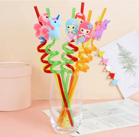 4 Pcs Colorful Cartoon Art Drinking Plastic Fruit Straws (Random Design)