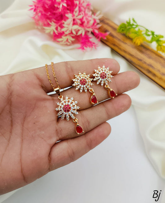 Fancy Beautiful Gold Plated Flower Design Micro Zircon Work Locket Set For Her