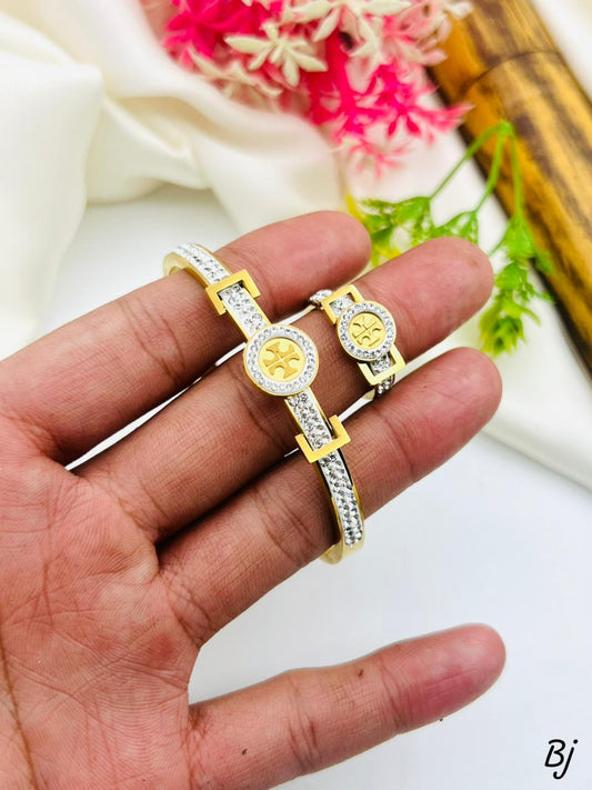 Fancy Beautiful Tory Burch Brand Double Line Zircon Stainless Steel HandCuffs Plus Stainless Steel Rings For Her
