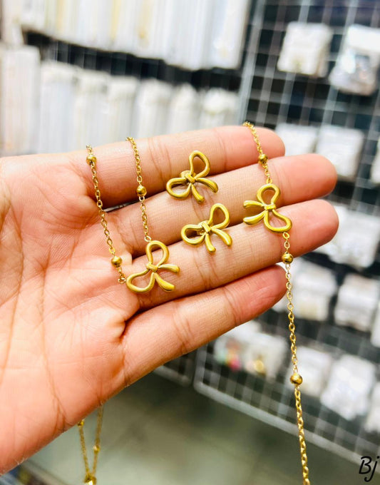 Fancy Beautiful Bow Design Stainless Steel Combo Set For Her