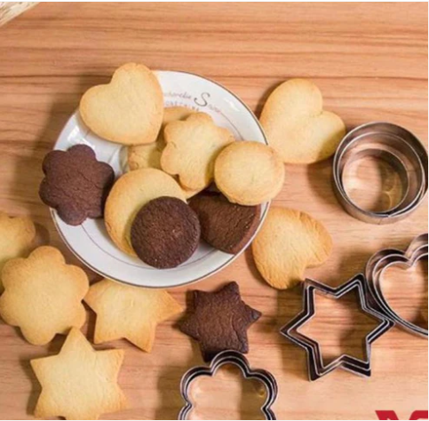 12 Piece Stainless Steel Cookie,Pastry, and Fruit Cutters Set
