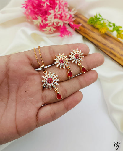 Fancy Beautiful Gold Plated Flower Design Micro Zircon Work Locket Set For Her