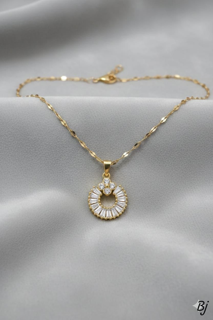 Fancy Beautiful Gold Plated Stainless Steel Zircon Work Pendants For Her