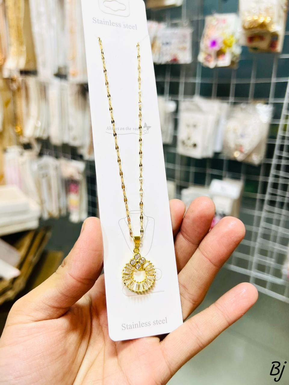 Fancy Beautiful Gold Plated Stainless Steel Zircon Work Pendants For Her