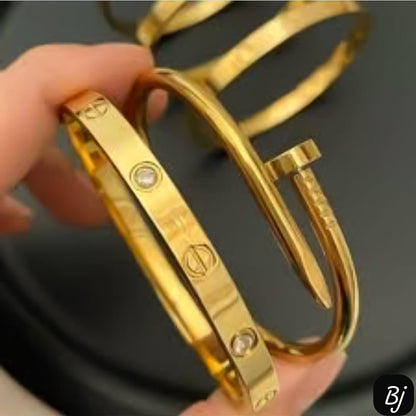 Fancy Beautiful Gold Plated Stainless Steel Cartier Combo Deal For Her