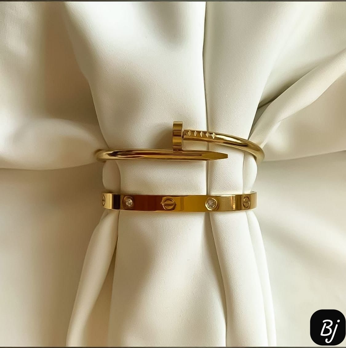 Fancy Beautiful Gold Plated Stainless Steel Cartier Combo Deal For Her