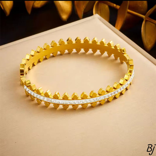 Fancy Beautiful Geometric Style Stainless Steel One Line Zircon Stone Hand Cuffs For Her