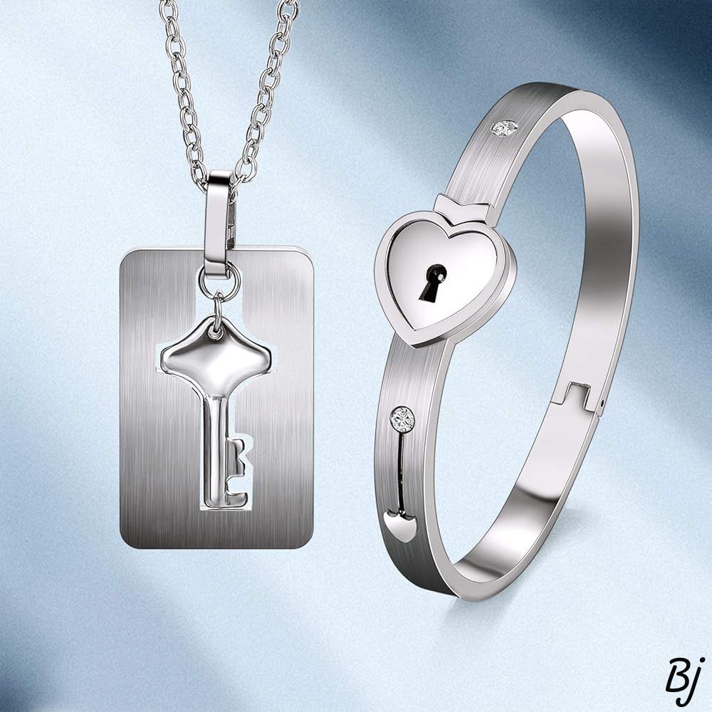 Fancy Beautiful Anti Tarnish Stainless Steel Lock Bracelet And Key Necklace For Her